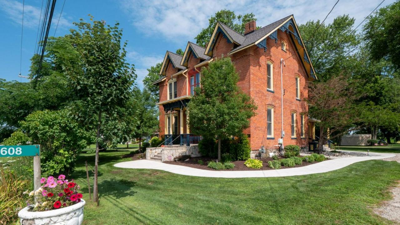 Отель The Woodbridge House Kingsville Экстерьер фото