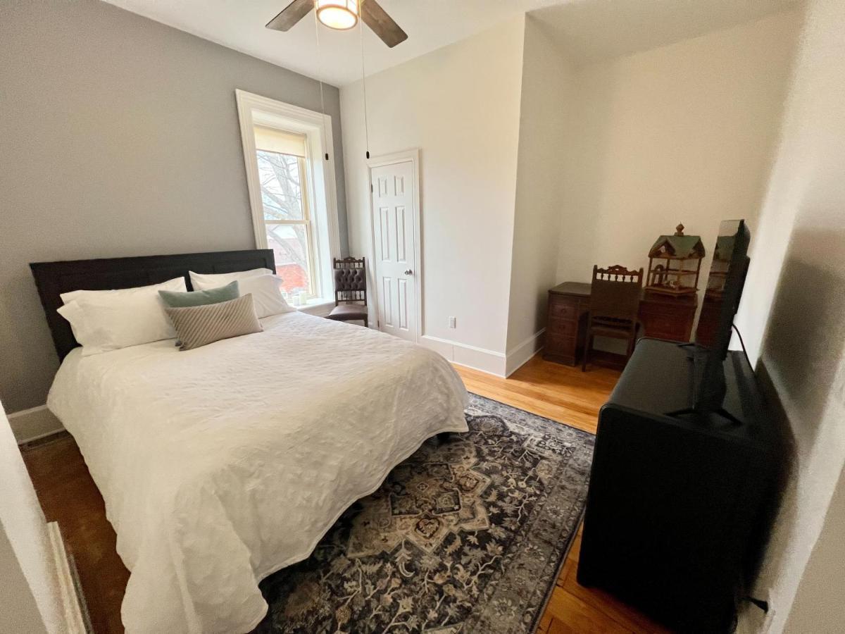 Отель The Woodbridge House Kingsville Экстерьер фото